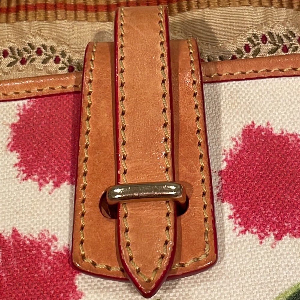 Dooney Bourke Cindy Lilly Bag, Brown Leather,
Canvas, Tote Preppy Classic Purse - Picture 10 of 15